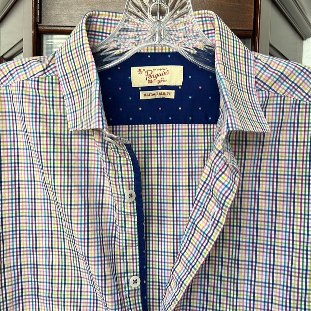 Original Penguin slim fit Button down. Excellent quality.